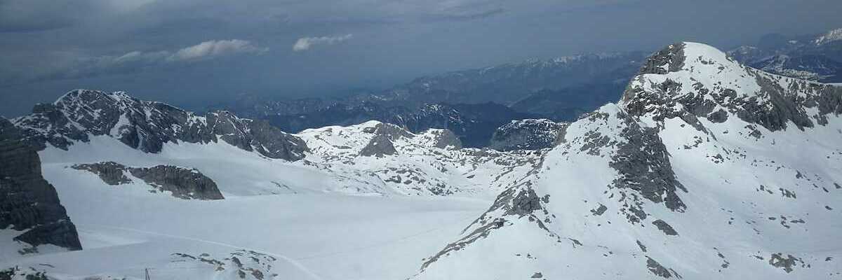 Verortung via Georeferenzierung der Kamera: Aufgenommen in der Nähe von Gemeinde Obertraun, Obertraun, Österreich in 2966 Meter